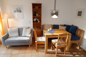 Achtern Diek Haus 8 Wohnung 4 in Zingst